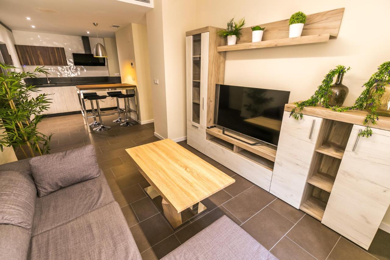 하엔 Centrico Y Moderno Con Piscina Y Parking 아파트 외부 사진