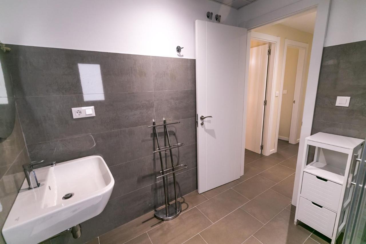 하엔 Centrico Y Moderno Con Piscina Y Parking 아파트 외부 사진